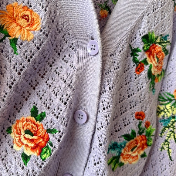 Alice + Olivia - Picture 2 of 4